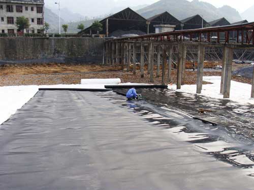 复合土工膜施工案例